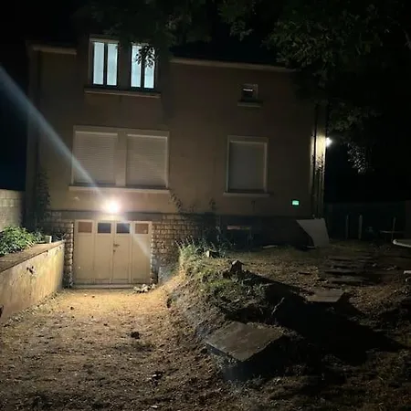 Friendly House - 8 Personnes Holiday home Bonneuil-Matours