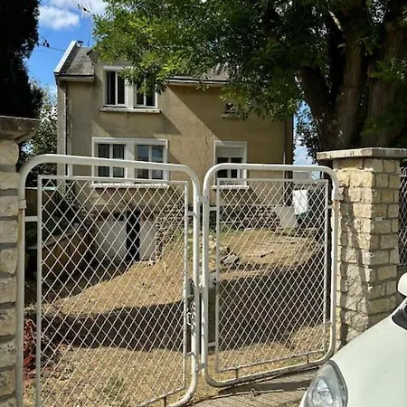 Friendly House - 8 Personnes * Bonneuil-Matours