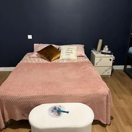 Holiday home Friendly House - 8 Personnes Bonneuil-Matours