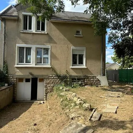 Holiday home Friendly House - 8 Personnes Bonneuil-Matours