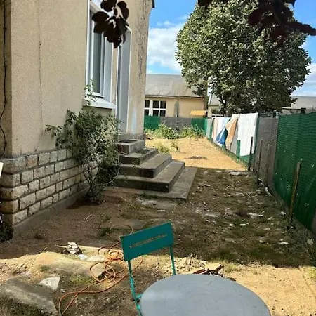 Friendly House - 8 Personnes Holiday home Bonneuil-Matours
