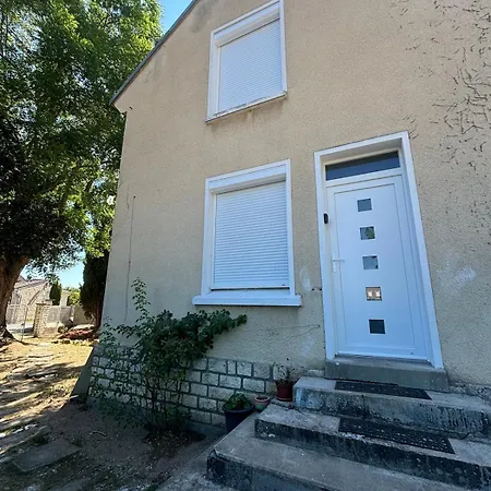 Vakantiehuis La Maison Destine - 8 Personnes Bonneuil-Matours